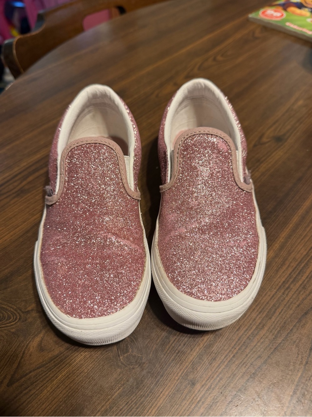 Vans Kids Glitter Slip-On Sneakers in Rose Pink